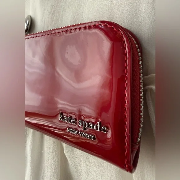 Kate Spade Devin Patent Bifold Wallet - Picture 3 of 15